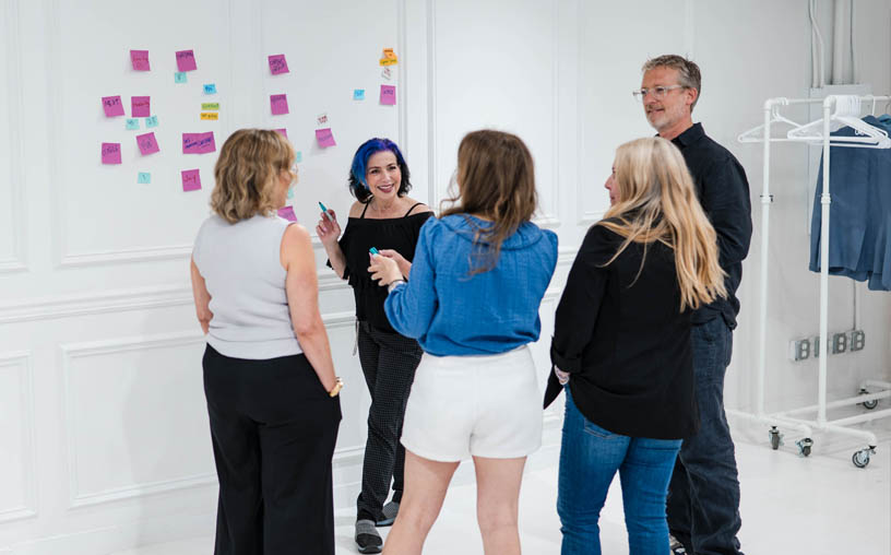Miriam Schulman leading an art business mastermind session in Chelsea